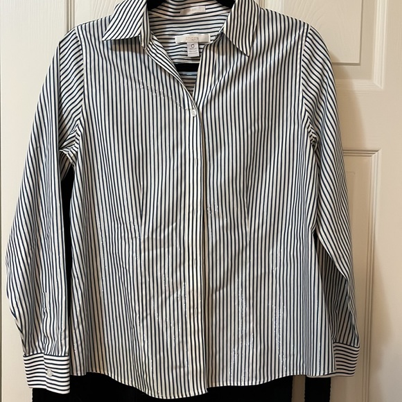 Chico’s Non-iron button blouse white with blue lurex stripes Size 0 (small) - Picture 2 of 5